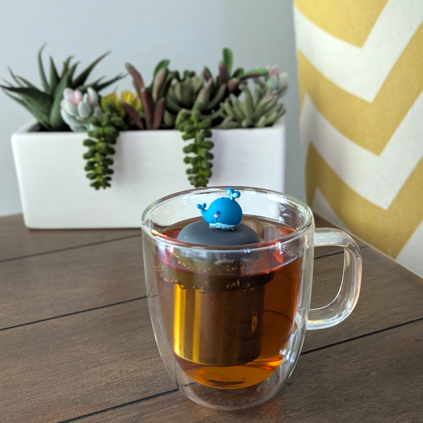 Water Whale Floating Tea Steeper