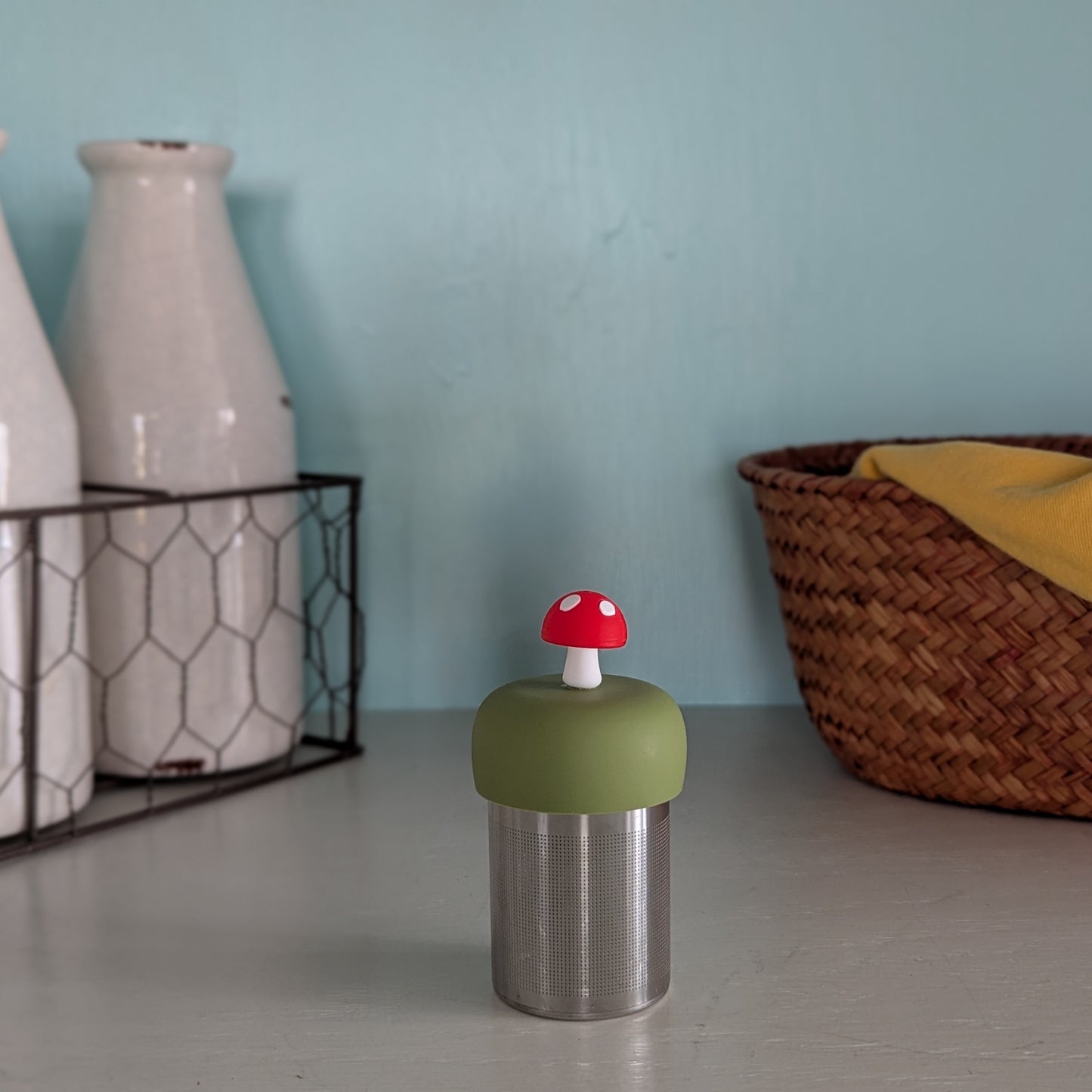 Bright Red Mushroom Floating Tea Steeper I Green Base