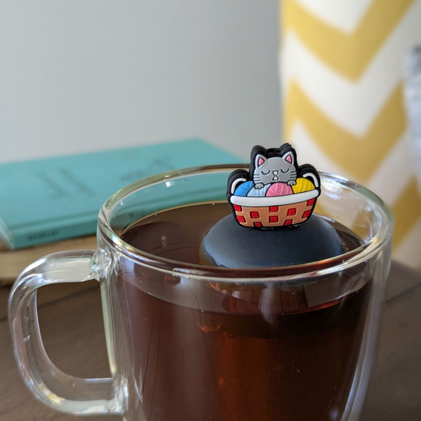 Cat Knitting Yarn Floating Tea Steeper