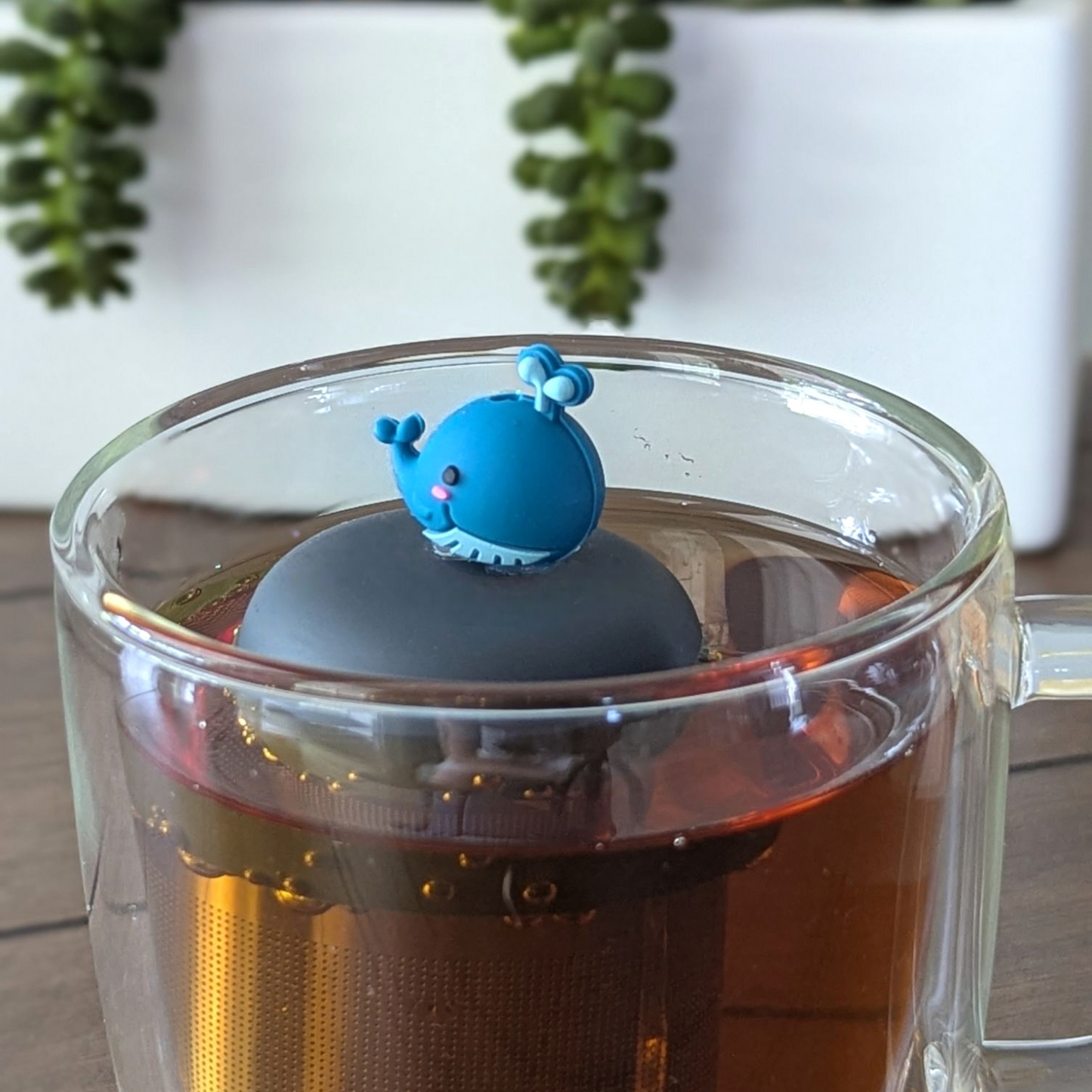 Water Whale Floating Tea Steeper