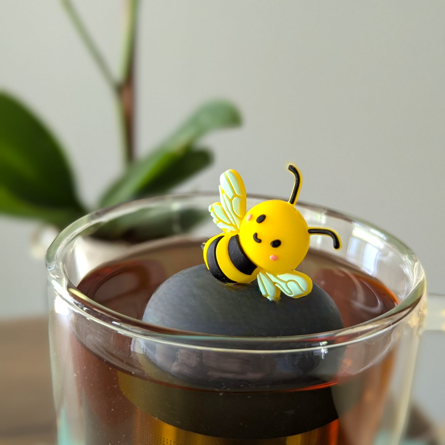 Bumblee Bee Floating Tea Steeper