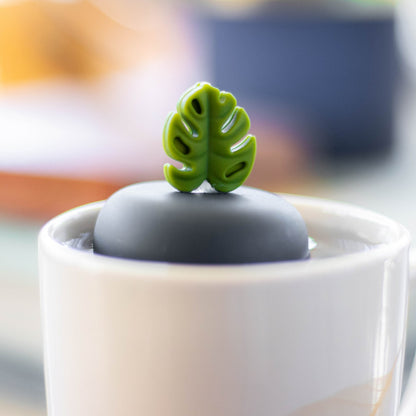 Army Green Monstera Leaf Floating Tea Steeper™