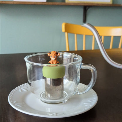 Baby Highland Cow Floating Tea Steeper