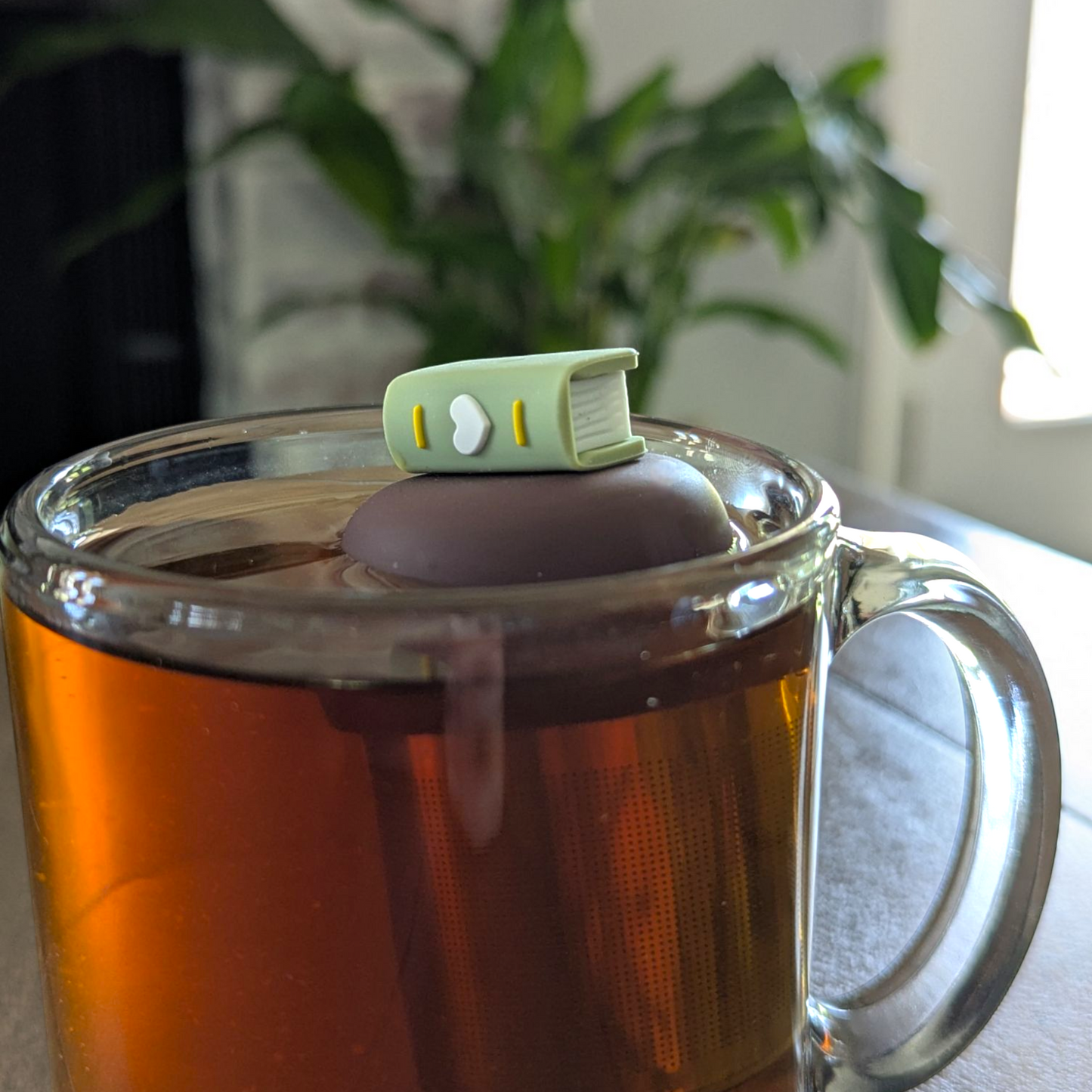 Green Heart Book Floating Tea Steeper
